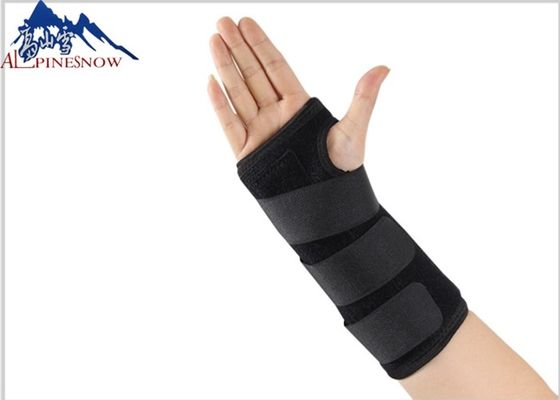 中国 医学の整形外科の調節可能な通気性のネオプレンの手首サポートは親指の支柱をひもで締めます サプライヤー