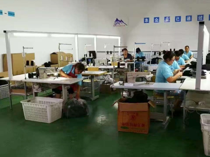 Hebei Zhaoyang Medical Instrument Co., Ltd. 製造者の生産ライン