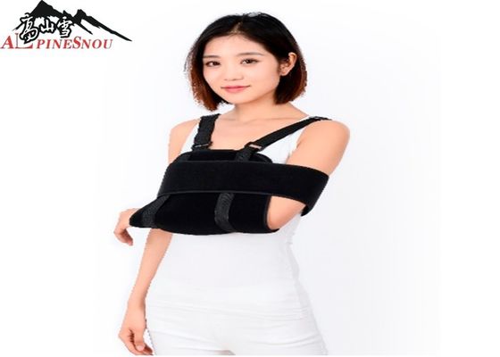 中国 Orthopedicsの肩サポート支柱のPostoperative腕の吊り鎖の通気性の黒い色 サプライヤー